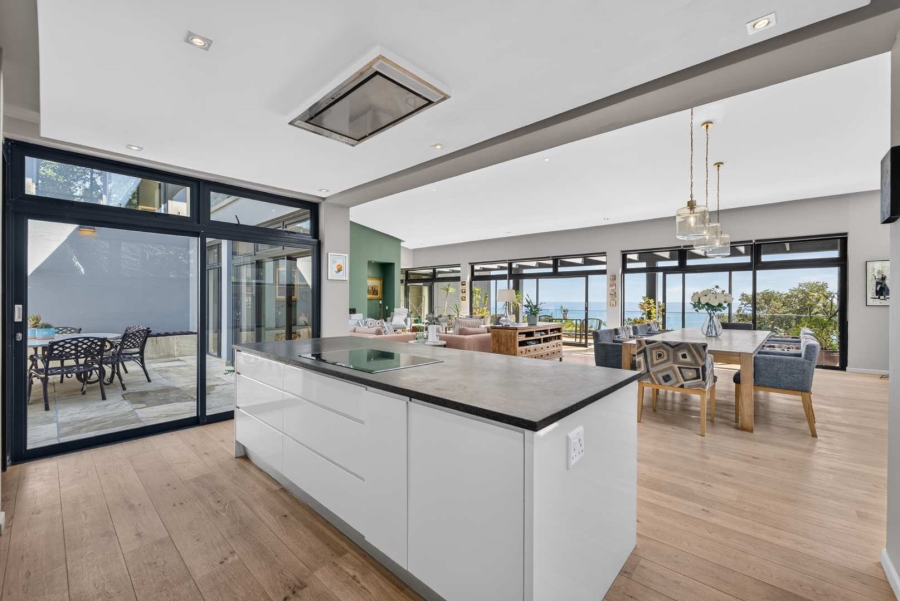5 Bedroom Property for Sale in Camps Bay Western Cape